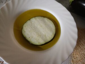 Melanzana tagliata a fettine