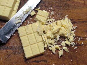 Cioccolato bianco tagliato