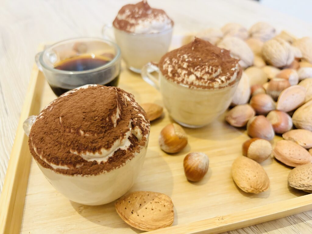 Crema fredda nocciola e orzo