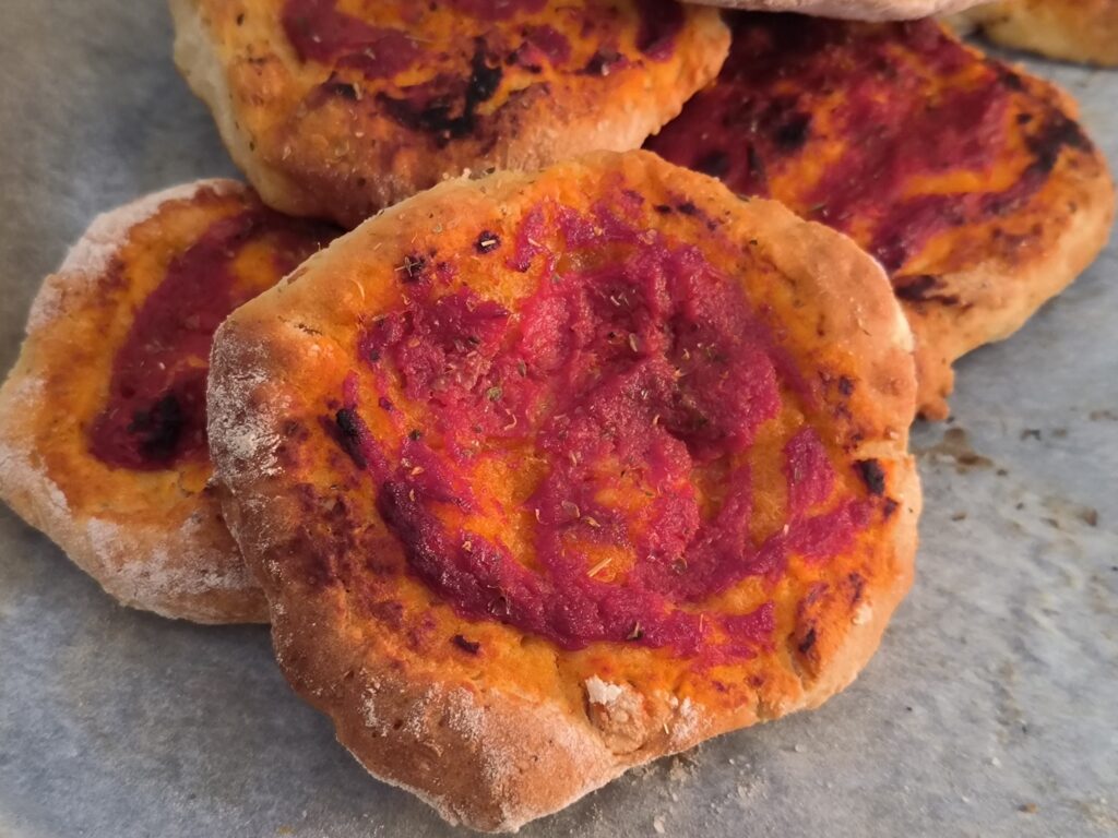 Pizzette rosse veloci senza lievitazione